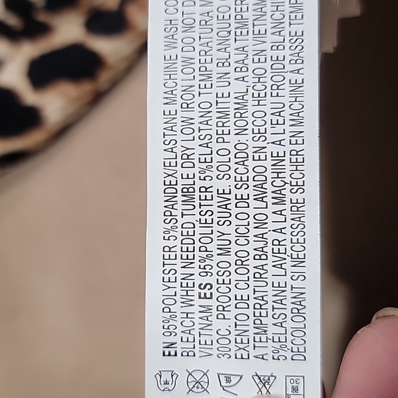 Forever 21 Size S Leopard Print Long Sleeve Crop Top, Textured Fabric - Picture 11 of 11